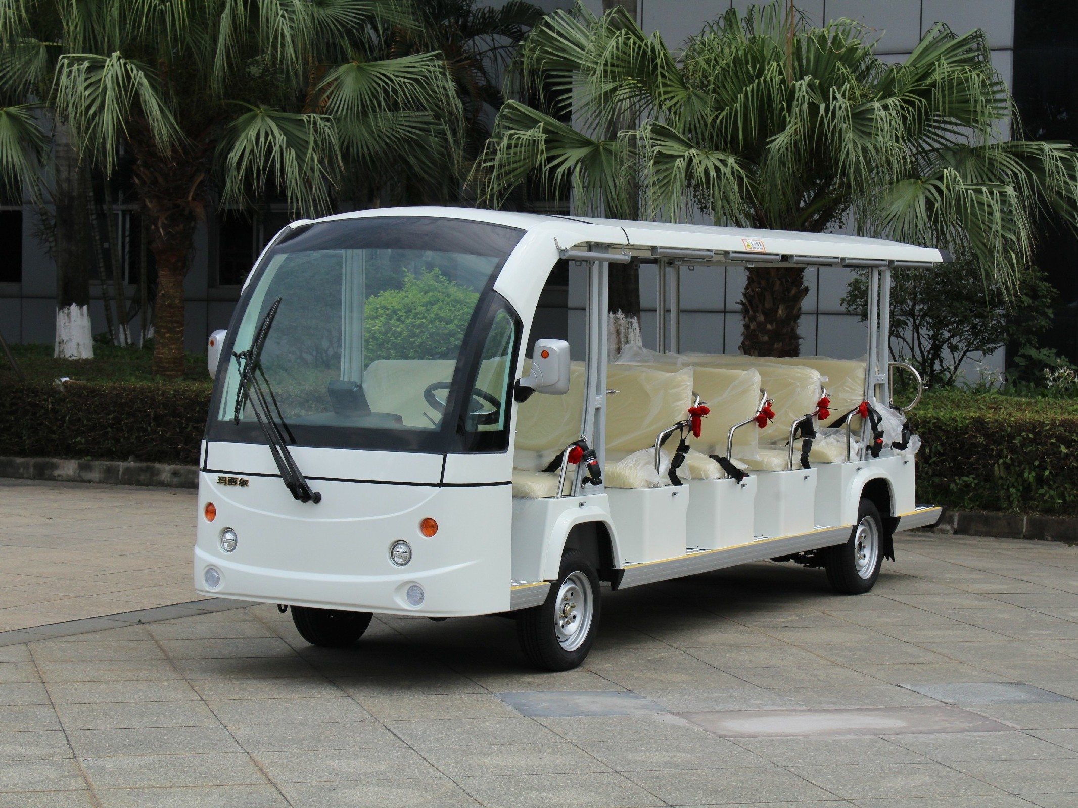 十七座電動觀光車
